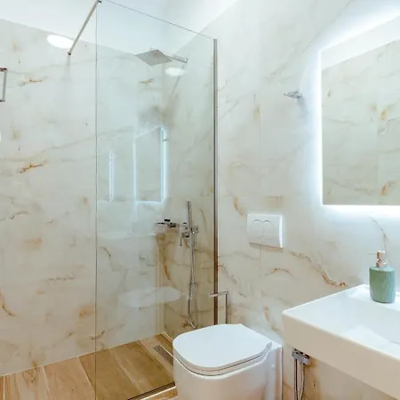 Gloal & Apartment Sarande