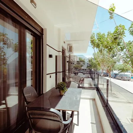 Gloal & Apartment