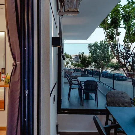 Apartment Gloal & *