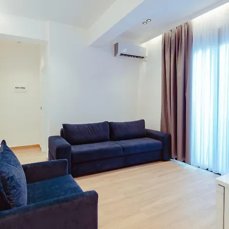 Gloal & * Sarandë